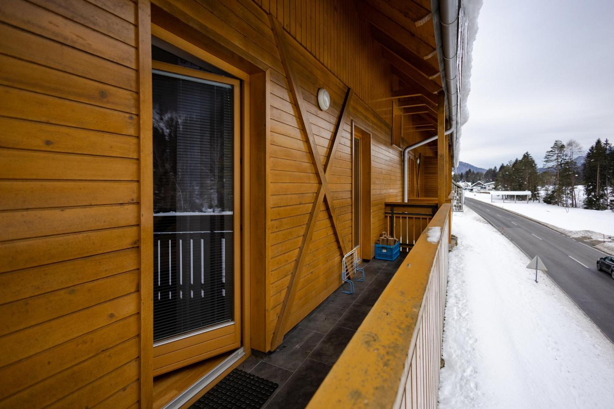 Waterfall Apartment - Cozy Mountain Retreat Kranjska Gora Kültér fotó