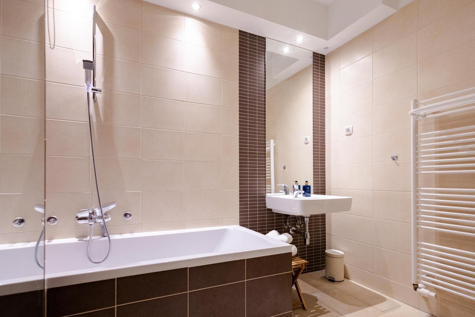 Waterfall Apartment - Cozy Mountain Retreat Kranjska Gora Kültér fotó